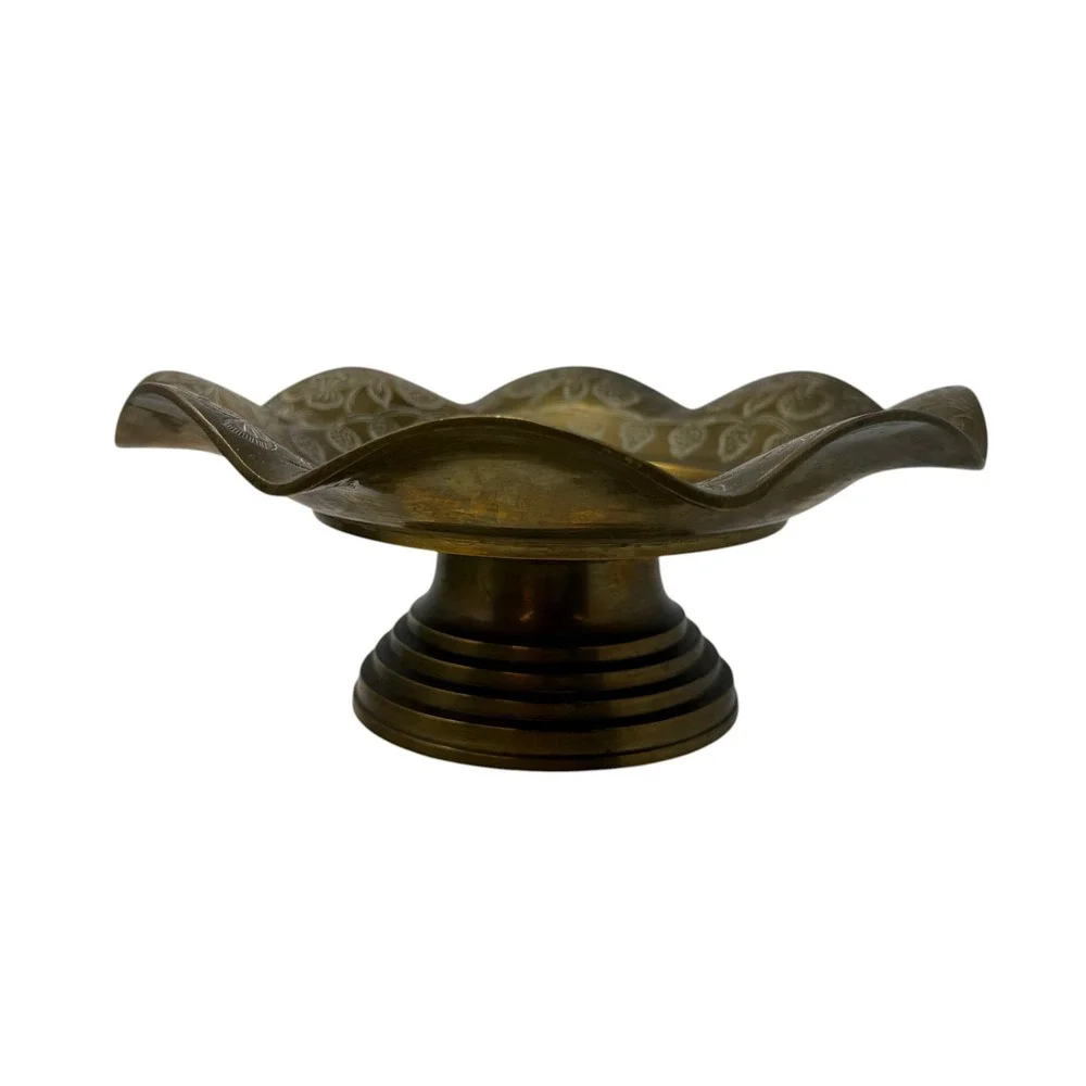 Vintage‎ Brass Pedestal Bowl India Etched Scalloped Strawberry Floral